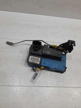 zamok-dveri-perednii-pravyi-volvo-s80-art-101777-big-1