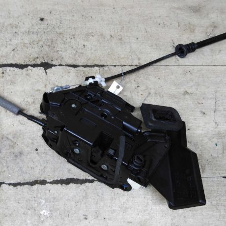 zamok-dveri-skoda-yeti-i-zadnii-pravyi-art-101830-big-1