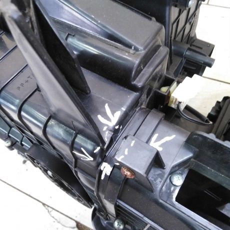 korpus-pecki-salona-geely-emgrand-x7-art-103532-big-4