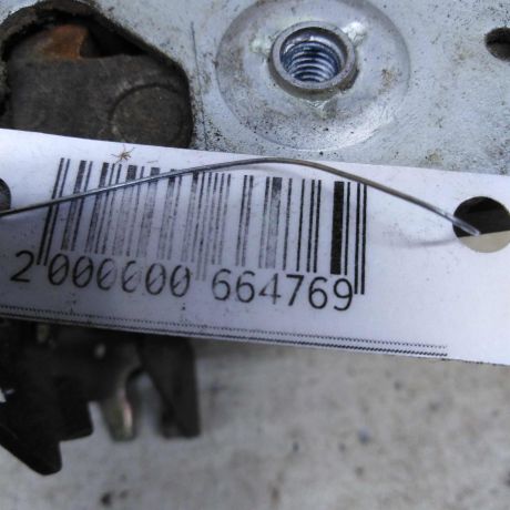 zamok-dveri-perednii-pravyi-audi-a4-b5-art-103839-big-3