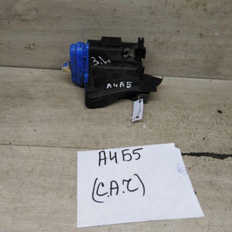 zamok-dveri-zadnii-levyi-audi-a4-b5-art-103841-big-3