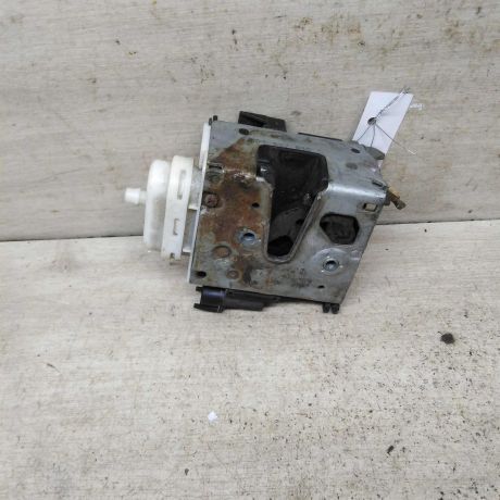 zamok-dveri-perednii-levyi-audi-a4-b5-art-103852-big-2