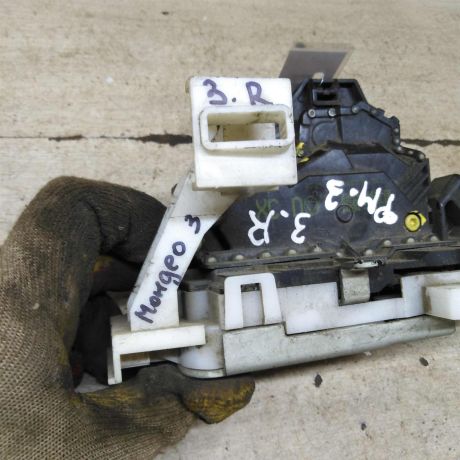 zamok-dveri-zadnii-pravyi-ford-mondeo-3-art-104449-big-4