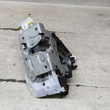 zamok-dveri-zadnii-levyi-ford-mondeo-3-art-104450-big-1