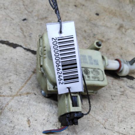 privod-zamka-motorcik-volkswagen-golf-4-skoda-octavia-i-a4-volkswagen-bora-audi-a3-8l-art-104497-big-3