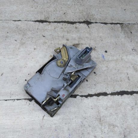 zamok-dveri-perednii-pravyi-peugeot-307-art-104711-big-0