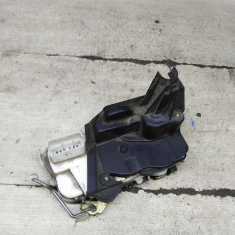 zamok-dveri-perednii-pravyi-peugeot-307-art-104713-big-0