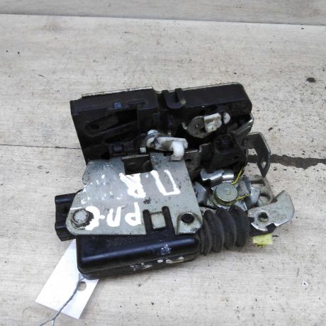 zamok-dveri-perednii-pravyi-renault-logan-i-art-105004-big-1