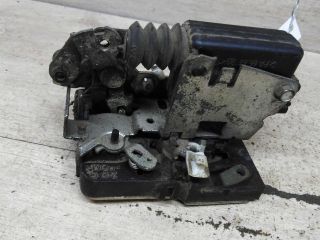 zamok-dveri-zadnii-pravyi-renault-logan-i-art-105005