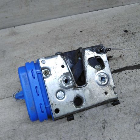 zamok-dveri-zadnii-levyi-audi-a4-b5-art-105392-big-0