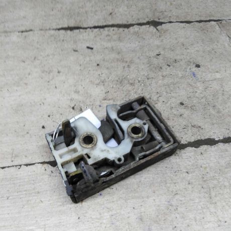 zamok-dveri-zadnii-pravyi-volkswagen-passat-b2-art-105542-big-1