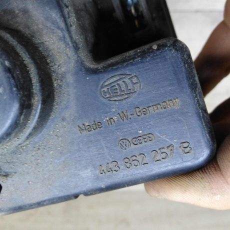 vakuumnoe-ustroistvo-sistemy-centralnogo-zamka-volkswagen-passat-b2-art-105584-big-3