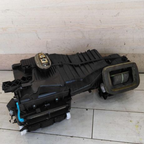 korpus-pecki-salona-volkswagen-jetta-vi-art-105612-big-2