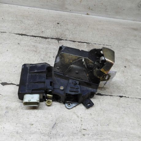 zamok-dveri-zadnii-levyi-bmw-e39-art-105838-big-0