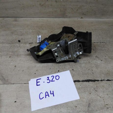 zamok-dveri-zadnii-pravyi-mercedes-benz-e-klass-w210-art-105851-big-2