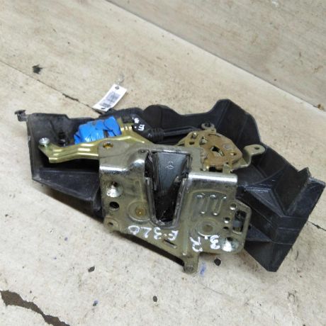 zamok-dveri-zadnii-pravyi-mercedes-benz-e-klass-w210-art-105851-big-0