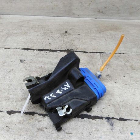 zamok-dveri-zadnii-levyi-audi-a4-b5-art-105913-big-1