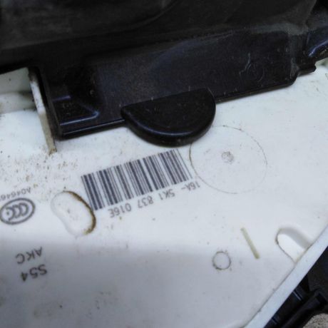 zamok-dveri-perednii-pravyi-volkswagen-jetta-vi-art-105956-big-4