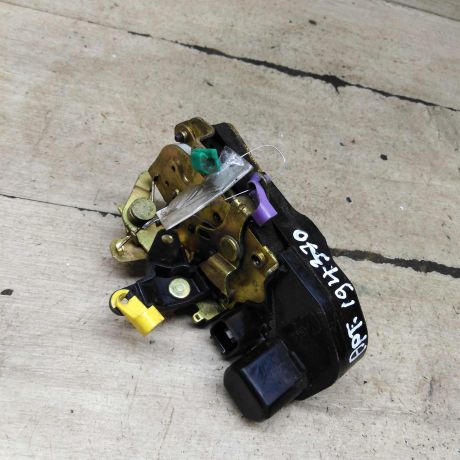 zamok-dveri-perednii-pravyi-chrysler-concorde-art-107165-big-0