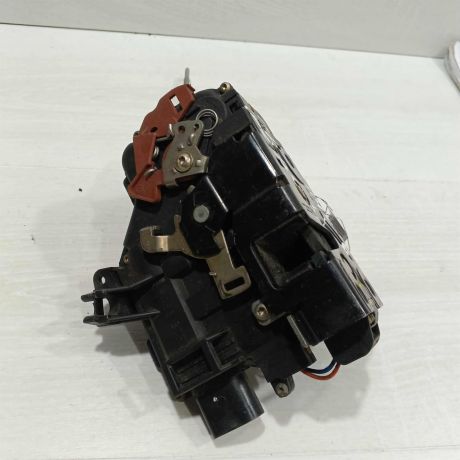 zamok-dveri-perednii-pravyi-audi-a4-b7-audi-a4-b6-art-107213-big-5