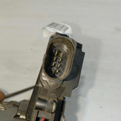 zamok-dveri-zadnii-pravyi-audi-a4-b7-audi-a4-b6-art-107219-big-4