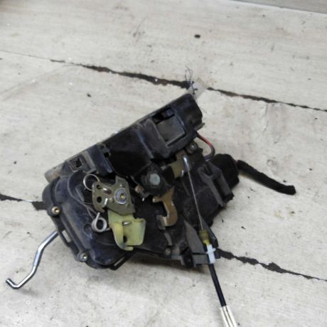 zamok-dveri-perednii-pravyi-audi-a6-c5-art-107580-big-1