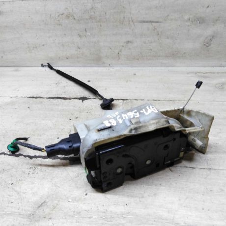 zamok-dveri-perednii-levyi-volkswagen-jetta-5-volkswagen-golf-5-ot-avtomobilia-s-pravym-rulem-art-108022-big-0