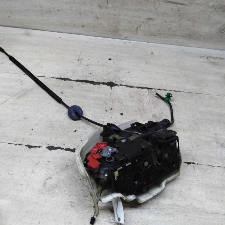 zamok-dveri-perednii-levyi-volkswagen-jetta-5-volkswagen-golf-5-ot-avtomobilia-s-pravym-rulem-art-108022-big-1