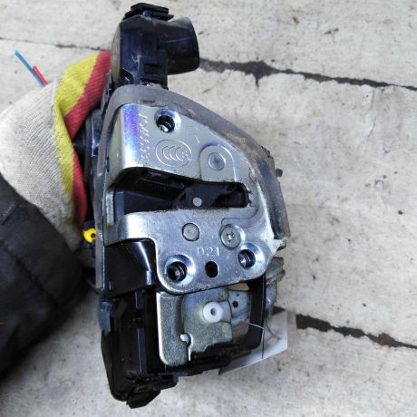 zamok-dveri-perednii-pravyi-toyota-corolla-x-e140-e150-art-108099-big-3