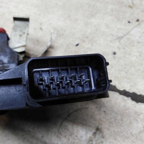 zamok-dveri-perednii-levyi-ford-focus-2-kabriolet-art-108117-big-2