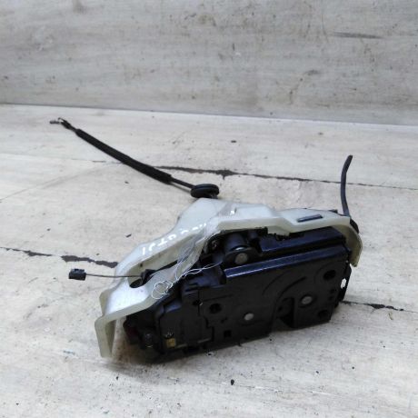 zamok-dveri-zadnii-pravyi-volkswagen-jetta-5-volkswagen-golf-5-art-108166-big-0