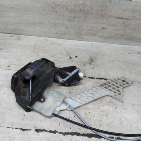 zamok-dveri-zadnii-levyi-hyundai-elantra-iii-art-109337-big-1