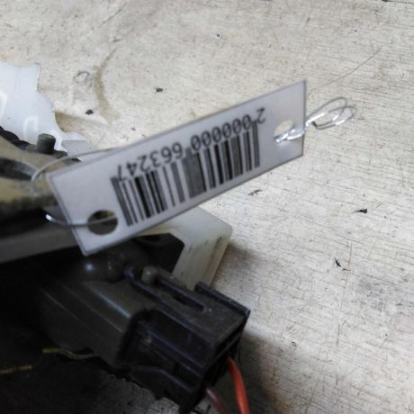 zamok-dveri-perednii-levyi-renault-symbol-i-art-109466-big-1