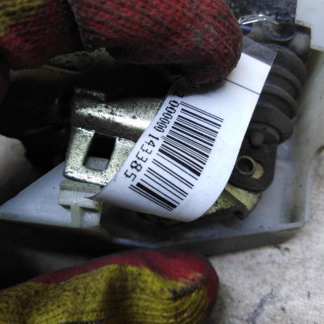 zamok-dveri-zadnii-pravyi-renault-symbol-i-art-109467-big-2