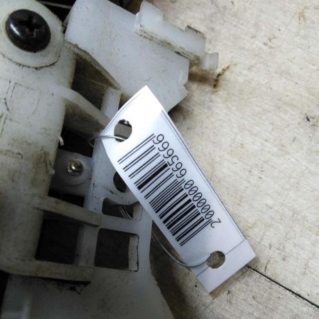 zamok-dveri-perednii-pravyi-hyundai-elantra-iii-art-109690-big-1