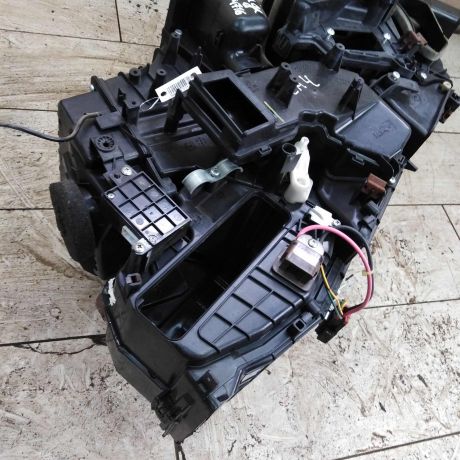 korpus-pecki-salona-nissan-tiida-i-art-110019-big-7