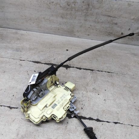 zamok-dveri-perednii-levyi-volkswagen-passat-b6-art-110404-big-0