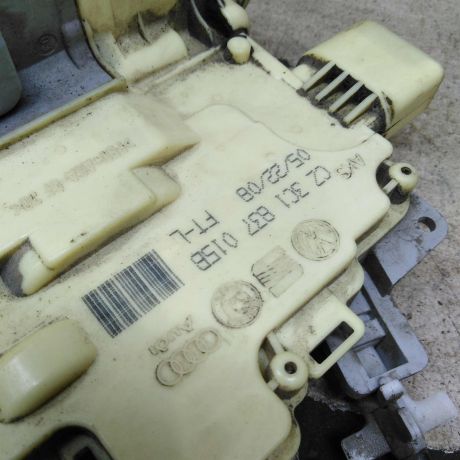 zamok-dveri-perednii-levyi-volkswagen-passat-b6-art-110404-big-2