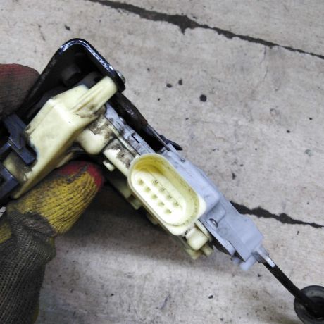 zamok-dveri-perednii-levyi-volkswagen-passat-b6-art-110404-big-3