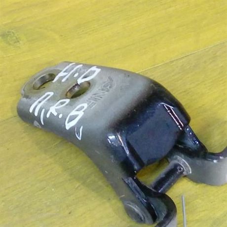 petlia-dveri-peredniaia-pravaia-verxniaia-honda-jazz-art-10708-big-1