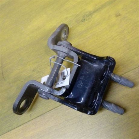 petlia-dveri-zadniaia-pravaia-verxniaia-honda-jazz-art-10753-big-1