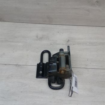 petlia-dveri-zadniaia-levaia-nizniaia-audi-a6-s6-art-11364-big-1