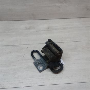 petlia-dveri-peredniaia-levaia-nizniaia-audi-a6-s6-art-11365-big-2