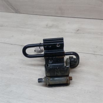 petlia-dveri-zadniaia-pravaia-nizniaia-audi-a6-c6-art-11372-big-1