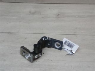 petlia-dveri-peredniaia-levaia-verxniaia-audi-a6-s6-art-11414