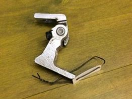 petlia-dveri-peredniaia-pravaia-verxniaia-volkswagen-polo-5-art-12028