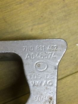 petlia-dveri-peredniaia-pravaia-verxniaia-volkswagen-polo-5-art-12028-big-3