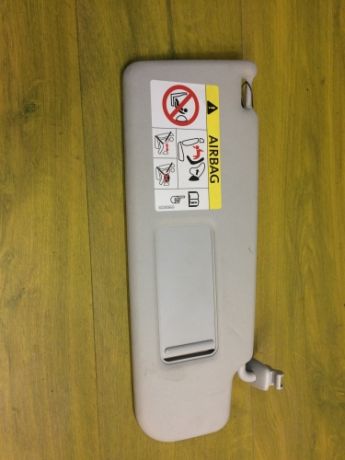 kozyrek-solncezashhitnyi-volkswagen-polo-sedan-2015-g-art-12034-big-0