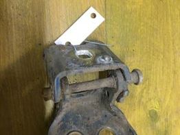 petlia-dveri-peredniaia-pravaia-nizniaia-peugeot-307-art-12626