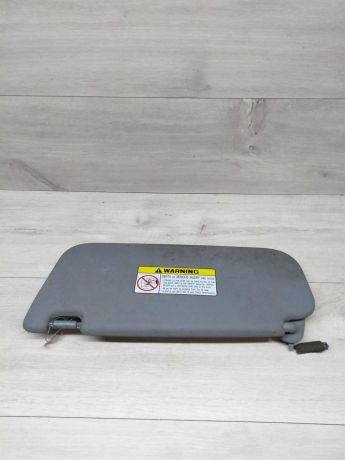 kozyrek-solncezashhitnyi-hyundai-elantra-hd-art-13155-big-1